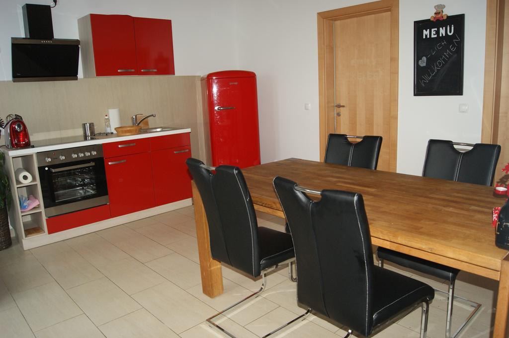 Ferienwohnung Frieser Steindorf am Ossiacher See Exterior foto