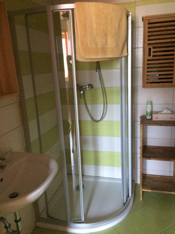 Ferienwohnung Frieser Steindorf am Ossiacher See Exterior foto